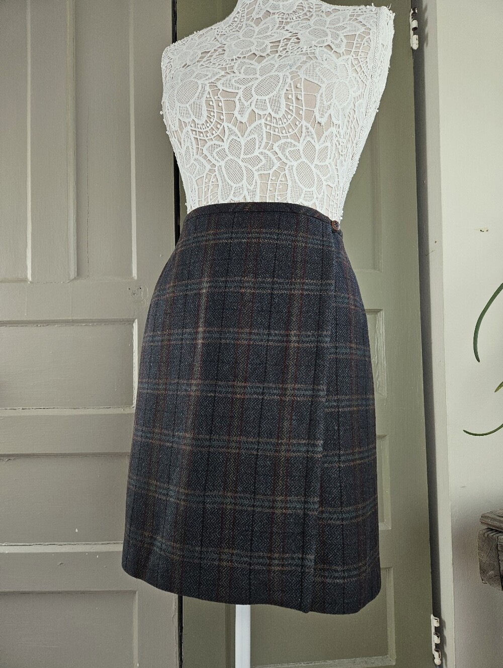 Eddie Bauer Brown Plaid Lined Wool Wrap Skirt Women's 8 Tall Vintage